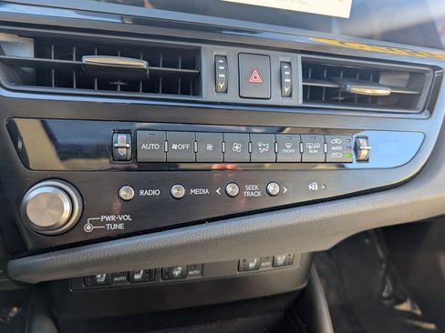 Used 2023 Lexus ES 350 w/ Premium Package image 23