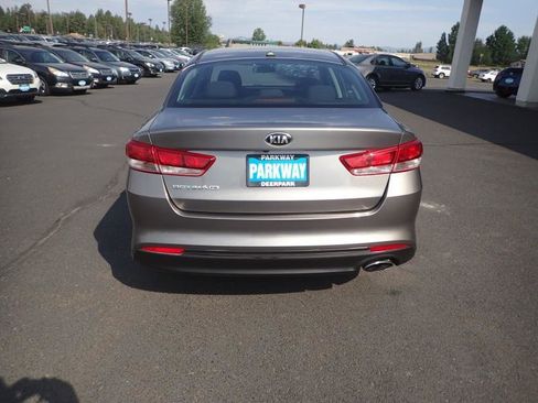 Used 2016 Kia Optima LX image 4