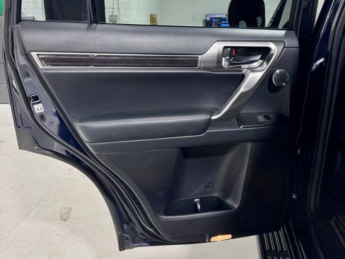 Used 2022 Lexus GX 460 Premium w/ Premium Plus Package image 25