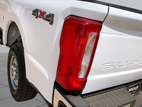 New 2026 Ford F250 XL w/ XL Chrome Package AWD/4WD image 14