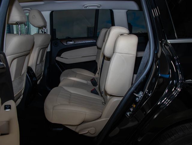 Used 2019 Mercedes-Benz GLS 450 4MATIC image 22