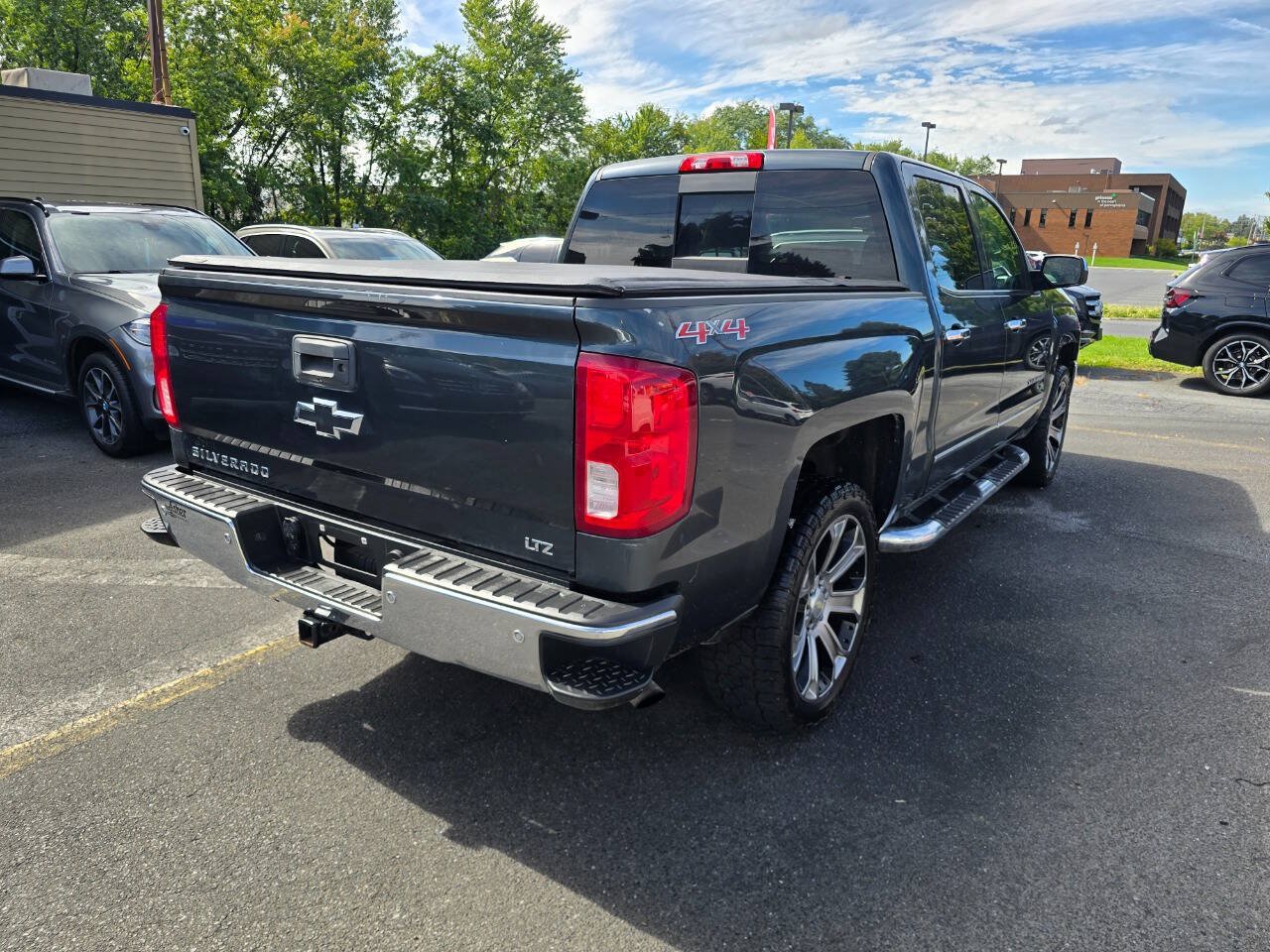 Used 2017 Chevrolet Silverado 1500 LTZ w/ LTZ Plus Package AWD/4WD image 3