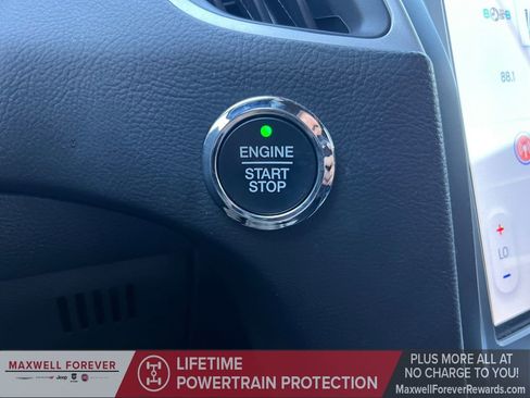 Used 2024 Ford Edge ST-Line image 25