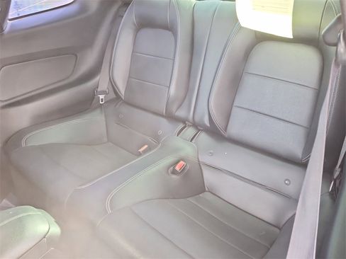 Used 2017 Ford Mustang GT Premium image 11