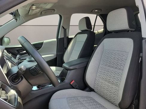 Used 2024 Chevrolet Equinox LT FWD image 10