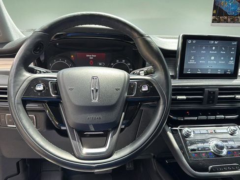 Used 2022 Lincoln Corsair AWD w/ Premium Package image 22