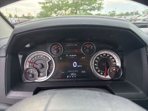 Used 2015 RAM 1500 Laramie w/ Convenience Group AWD/4WD image 17