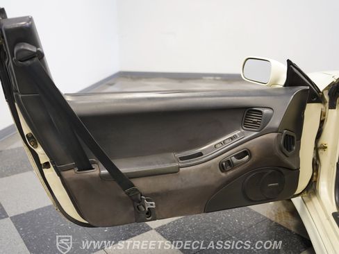 Used 1993 Nissan 300ZX Convertible RWD image 38