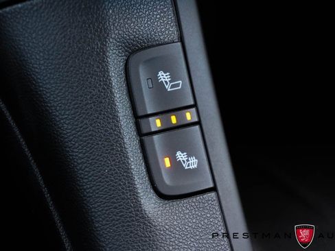 Used 2019 GMC Acadia SLT image 31