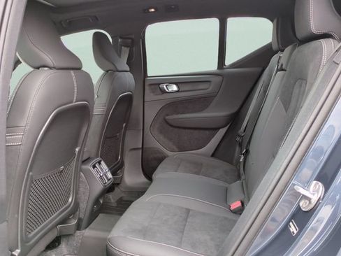 New 2026 Volvo XC40 B5 Ultra w/ Protection Package Premier AWD/4WD image 9
