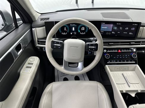 Used 2025 Hyundai Santa Fe SEL image 24