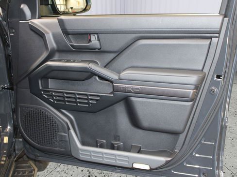 Certified 2026 Toyota 4Runner TRD Off-Road Premium w/ Tow Technology Package AWD/4WD image 46