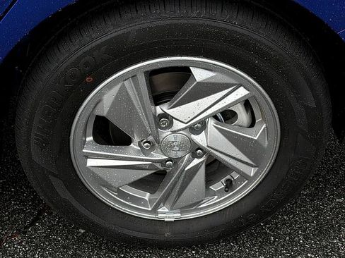 New 2026 Hyundai Elantra SE w/ Cargo Package image 5