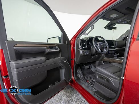 Used 2025 Chevrolet Silverado 1500 RST w/ RST All Star Premium Package AWD/4WD image 9