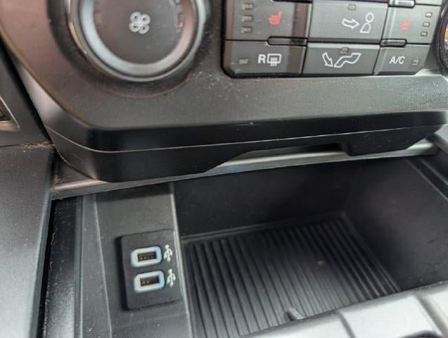 Used 2017 Ford F150 XLT w/ Equipment Group 302A Luxury AWD/4WD image 28