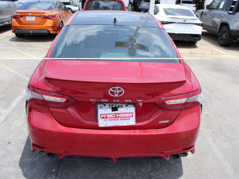 Used 2019 Toyota Camry XSE FWD image 7