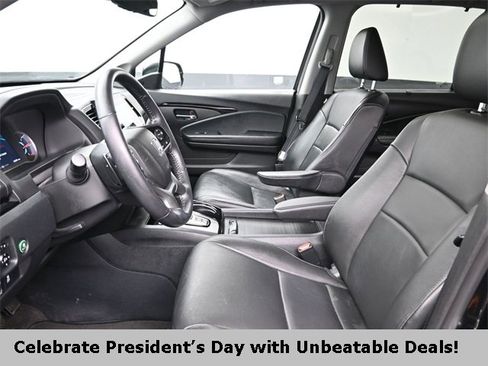 Used 2020 Honda Pilot Touring image 29