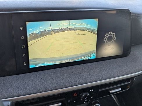 Used 2025 Nissan Kicks SV w/ Illumination Package image 23