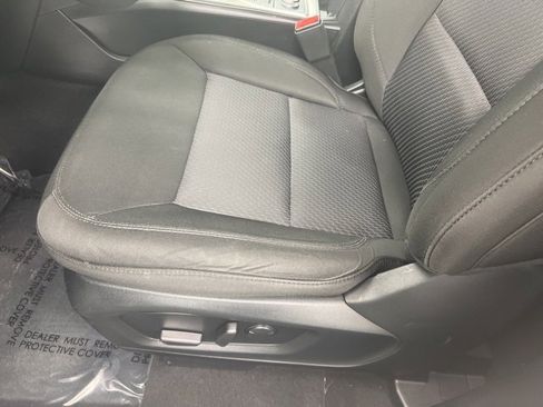 Used 2022 Ford Explorer XLT image 14