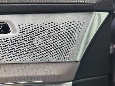 New 2026 Volvo XC90 B6 Ultra w/ Lounge Package image 5