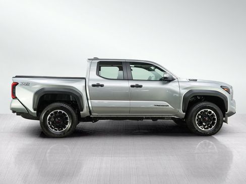Used 2026 Toyota Tacoma TRD Off-Road AWD/4WD image 6