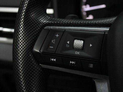 Used 2022 Mitsubishi Outlander ES image 10