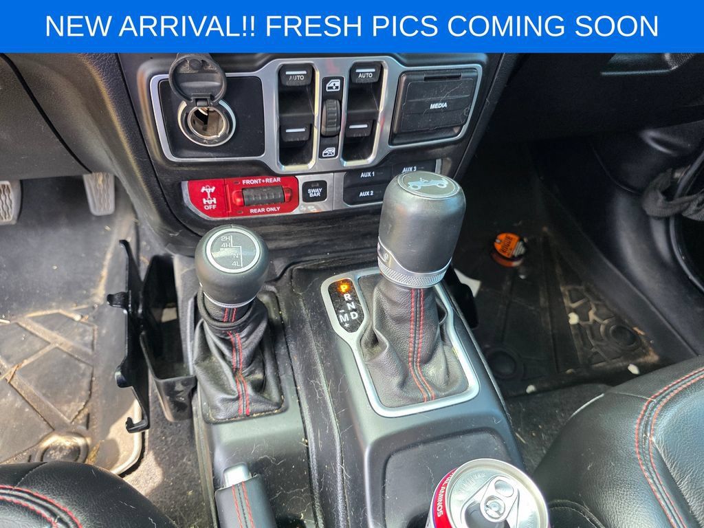 Used 2018 Jeep Wrangler Unlimited Rubicon AWD/4WD image 8