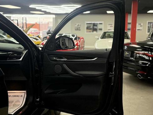 Used 2019 BMW X6 xDrive35i image 11