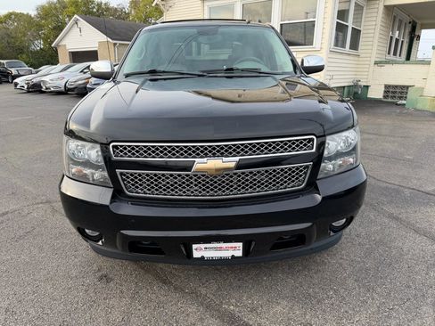 Used 2011 Chevrolet Avalanche LTZ image 4