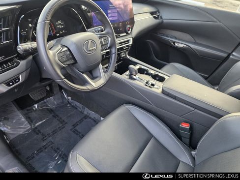 Used 2025 Lexus RX 350 Premium image 13