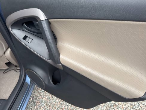 Used 2008 Toyota RAV4 Limited AWD/4WD image 17