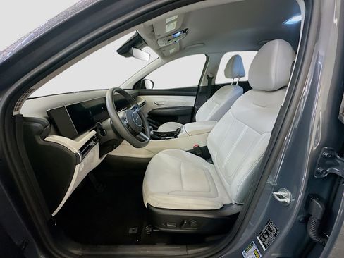 Used 2025 Hyundai Tucson SEL AWD/4WD image 13