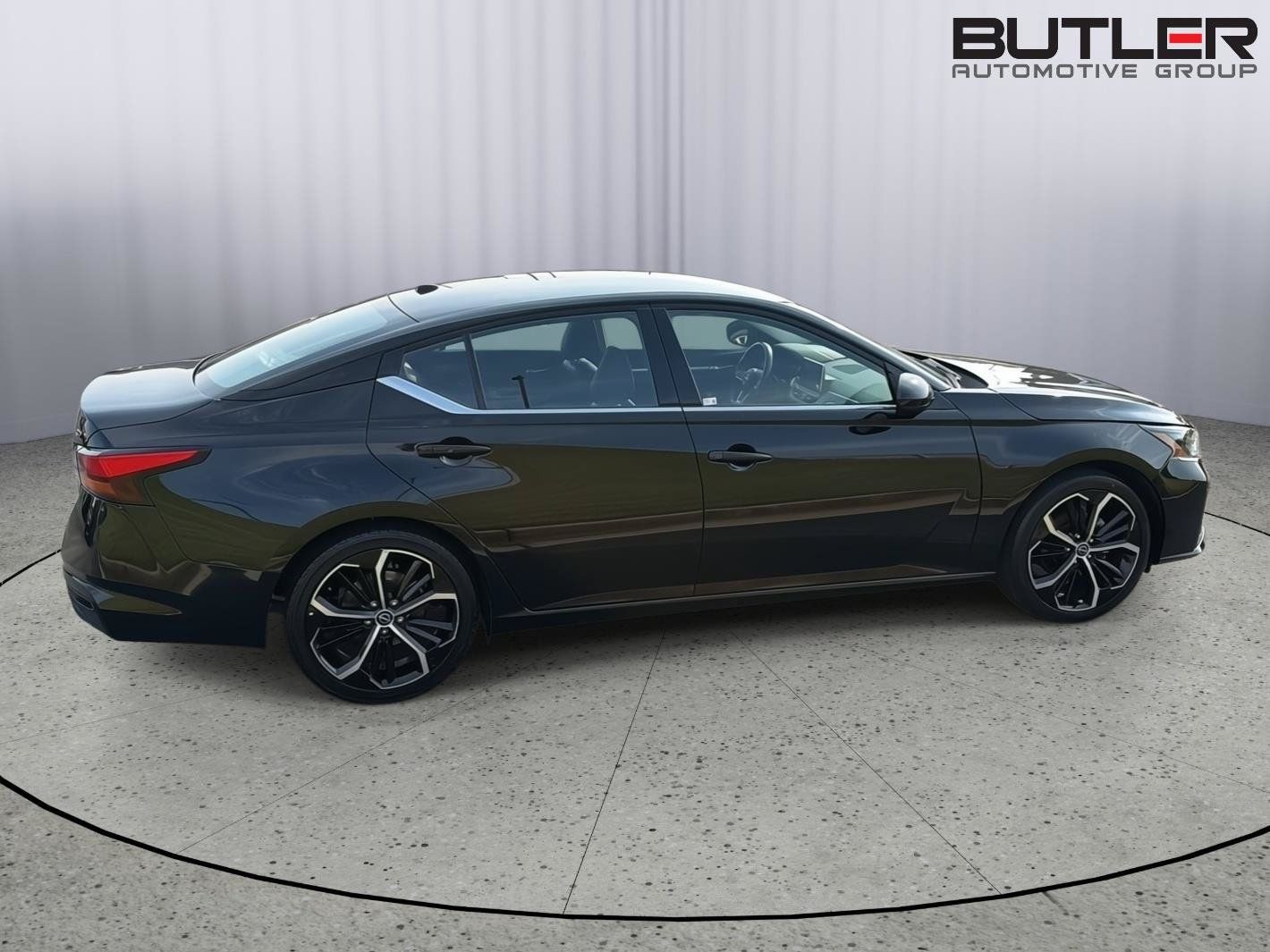 Used 2024 Nissan Altima 2.5 SR FWD image 7