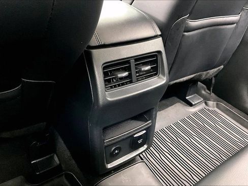 Certified 2024 Ford Edge SEL w/ Convenience Package AWD/4WD image 33