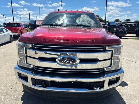 Used 2019 Ford F350 Lariat w/ Chrome Package AWD/4WD image 2