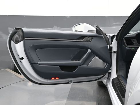 Used 2025 Porsche 911 Targa 4 GTS image 8