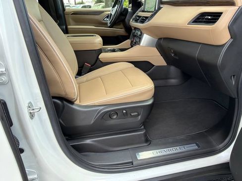 Used 2023 Chevrolet Tahoe Premier RWD image 13