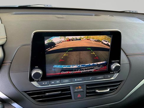 Used 2019 Nissan Altima 2.5 SR w/ SR Premium Package FWD image 14