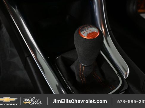 Used 2017 Chevrolet SS RWD image 15