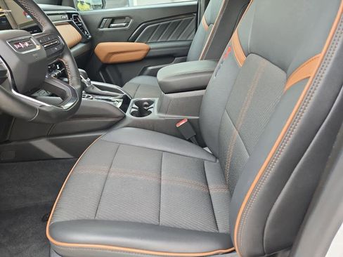 Used 2024 GMC Canyon AT4 image 16