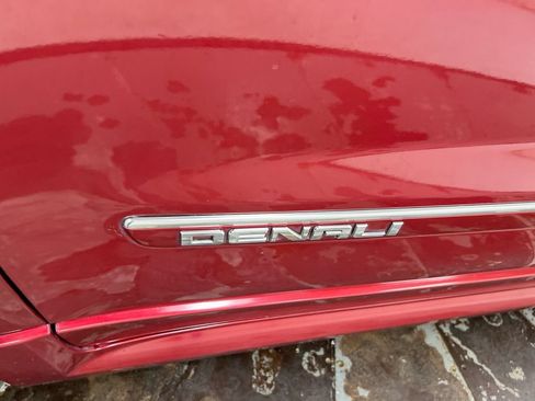 Used 2012 GMC Acadia Denali AWD/4WD image 27