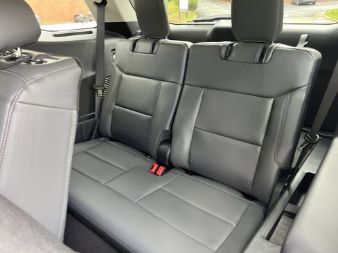 New 2026 Ford Explorer Active w/ Active Comfort Package AWD/4WD image 17