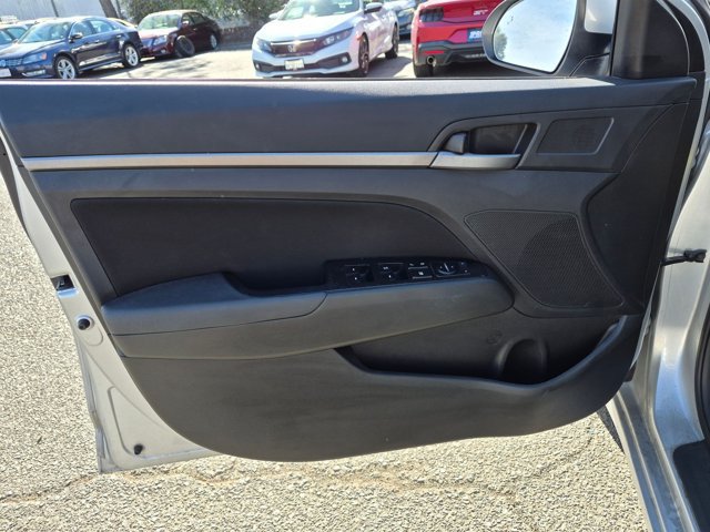 Used 2018 Hyundai Elantra SEL FWD image 7