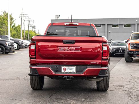 Used 2024 GMC Canyon AT4 w/ AT4 Premium Package AWD/4WD image 12
