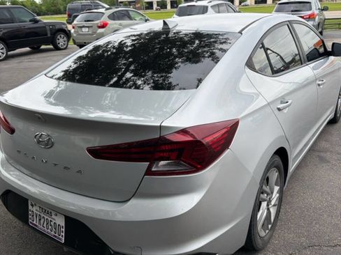 Used 2020 Hyundai Elantra SEL FWD image 3