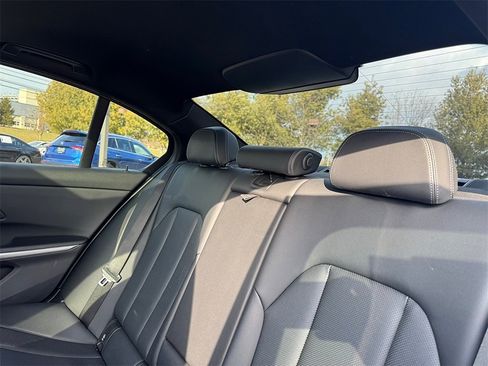 Used 2022 BMW M340i xDrive image 26