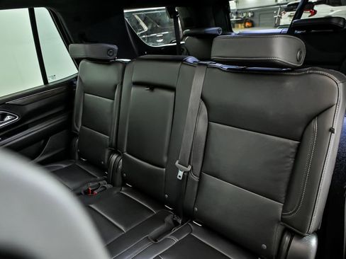 Used 2021 Chevrolet Tahoe LT w/ LT Signature Package AWD/4WD image 15