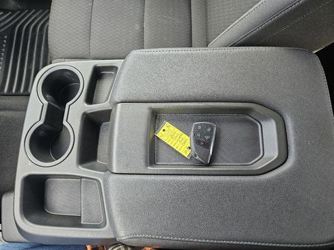 Used 2024 Chevrolet Silverado 1500 LT image 25