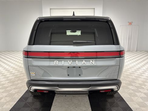 Used 2023 Rivian R1S Launch Edition AWD/4WD image 4