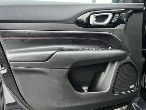 Used 2022 Jeep Compass Trailhawk w/ Trailhawk Elite Group image 17